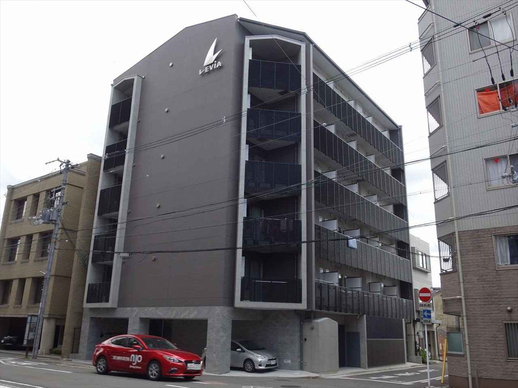 Property image 8